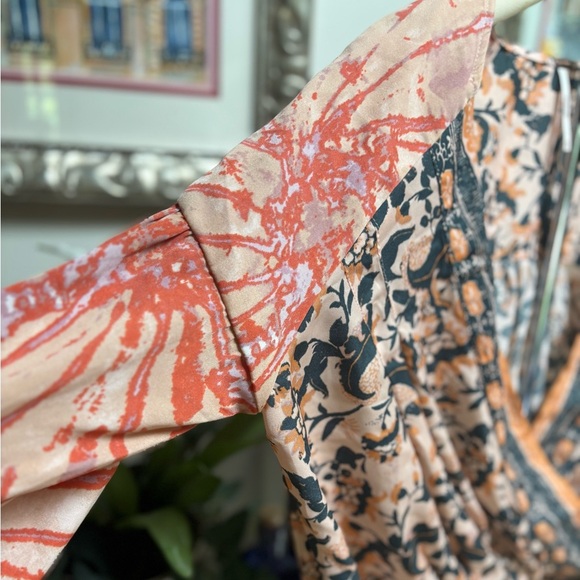 FREE PEOPLE BOHEMIAN PRINT CRUISIN TOGETHER FAUX WRAP V-NECK OVERSIZED TOP SZ XS - Picture 5 of 11